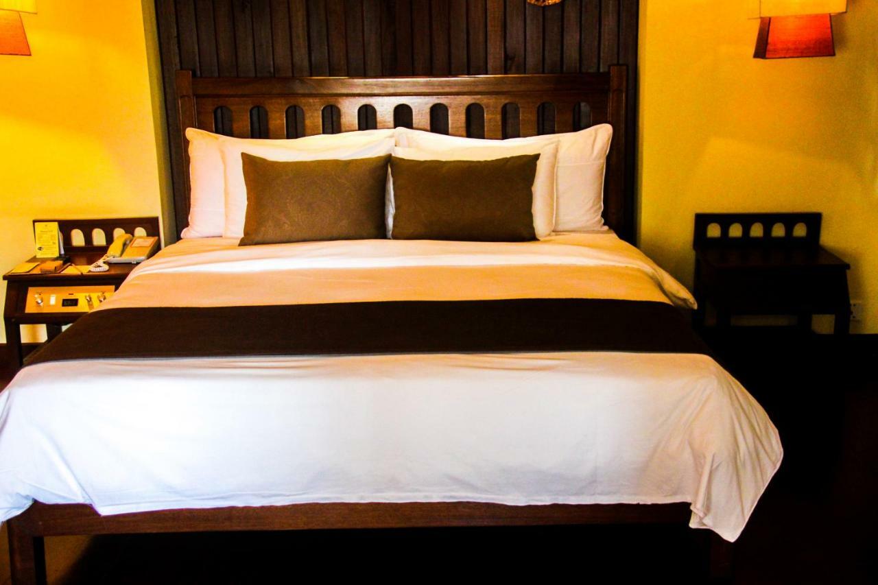Royal Angkor Resort & Spa Сием Реап Екстериор снимка